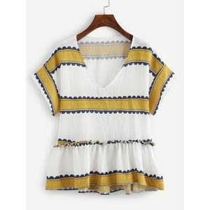 Contract print hem blouse